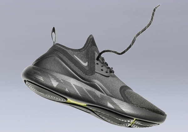 Vélo sur un chemin urbain calme sous une lumière douce